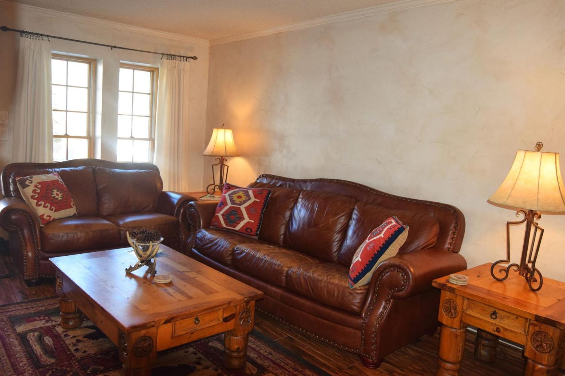 Claim Jumper Townhouse 16 - On The River - Across From The Fishing Ponds - In Town - Near The Ski Area - Fireplace - Wifi - Sate เรดริเวอร์ ภายนอก รูปภาพ